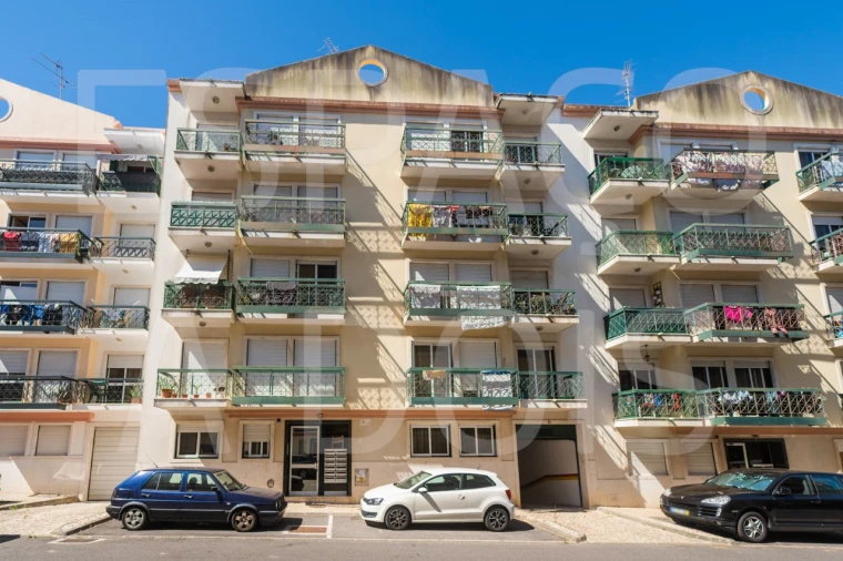 Apartamento T2 para Venda em Queluz e Belas Foto 49