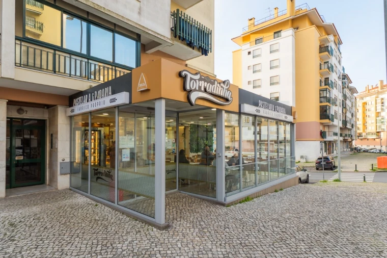 Apartamento T2 para Venda em Queluz e Belas Foto 53
