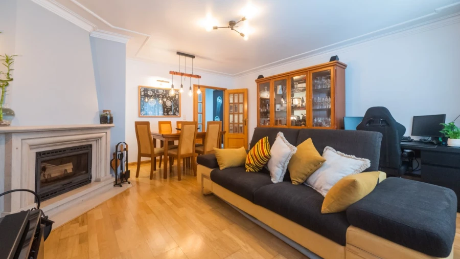 Apartamento T2 para Venda em Queluz e Belas