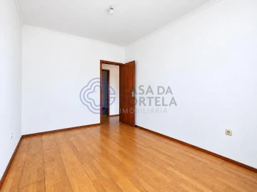 Apartamento T3 para Venda em Póvoa de Varzim, Beiriz e Argivai