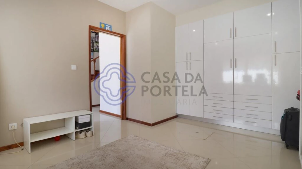 Moradia T4 para Venda em Custóias, Leça do Balio e Guifões Foto 8