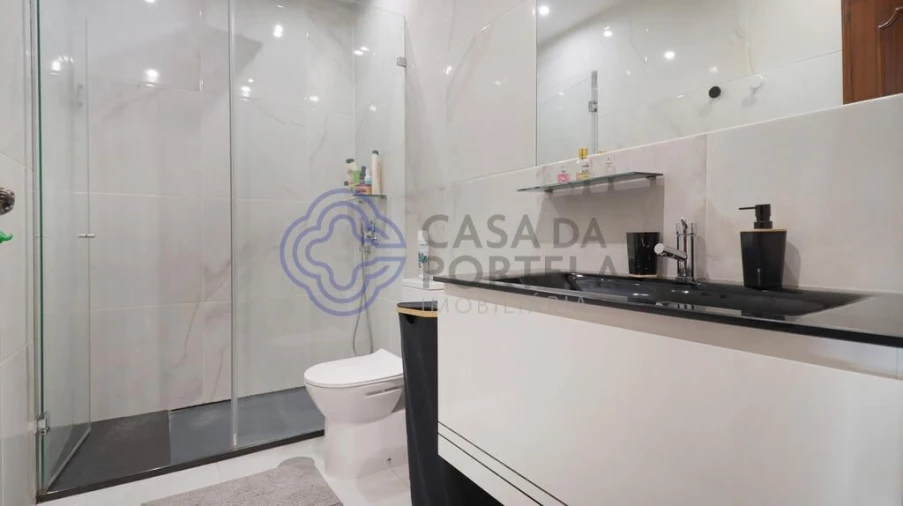 Moradia T4 para Venda em Custóias, Leça do Balio e Guifões Foto 10