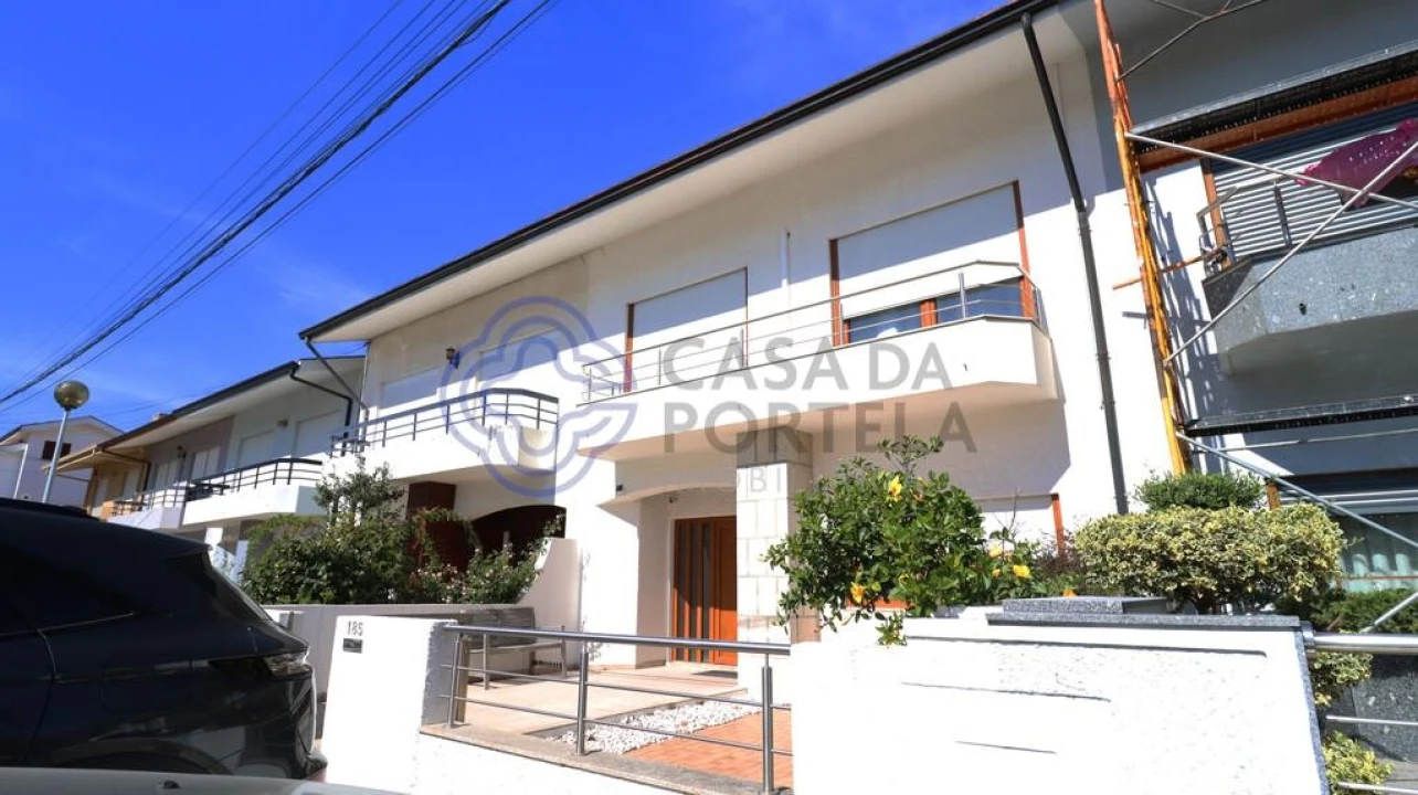 Moradia T4 para Venda em Custóias, Leça do Balio e Guifões Foto 1