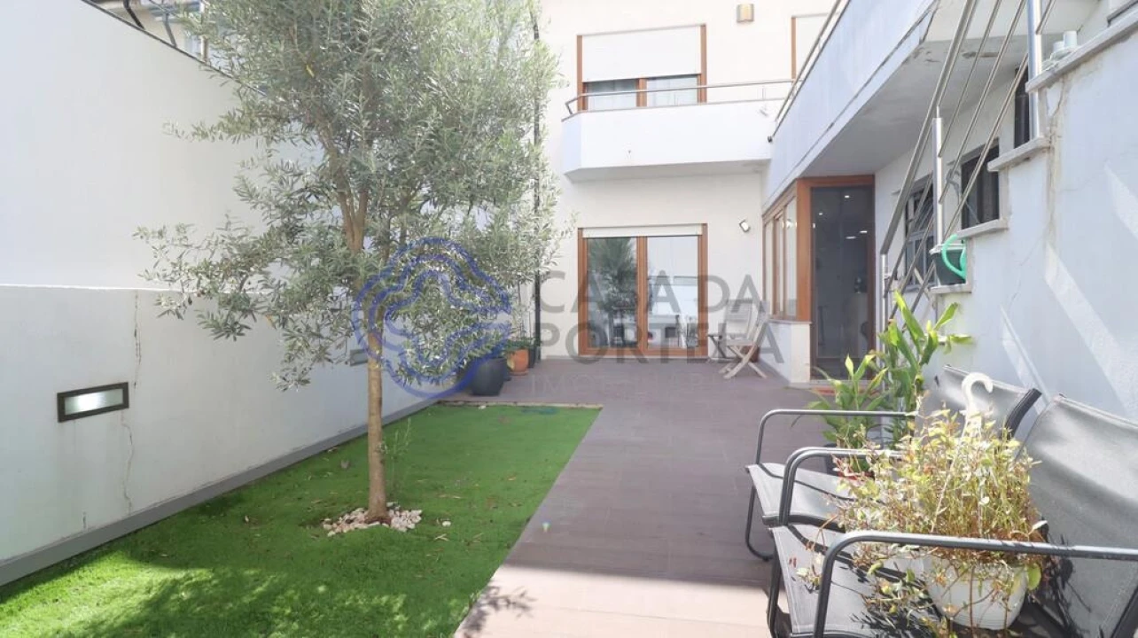 Moradia T4 para Venda em Custóias, Leça do Balio e Guifões Foto 21