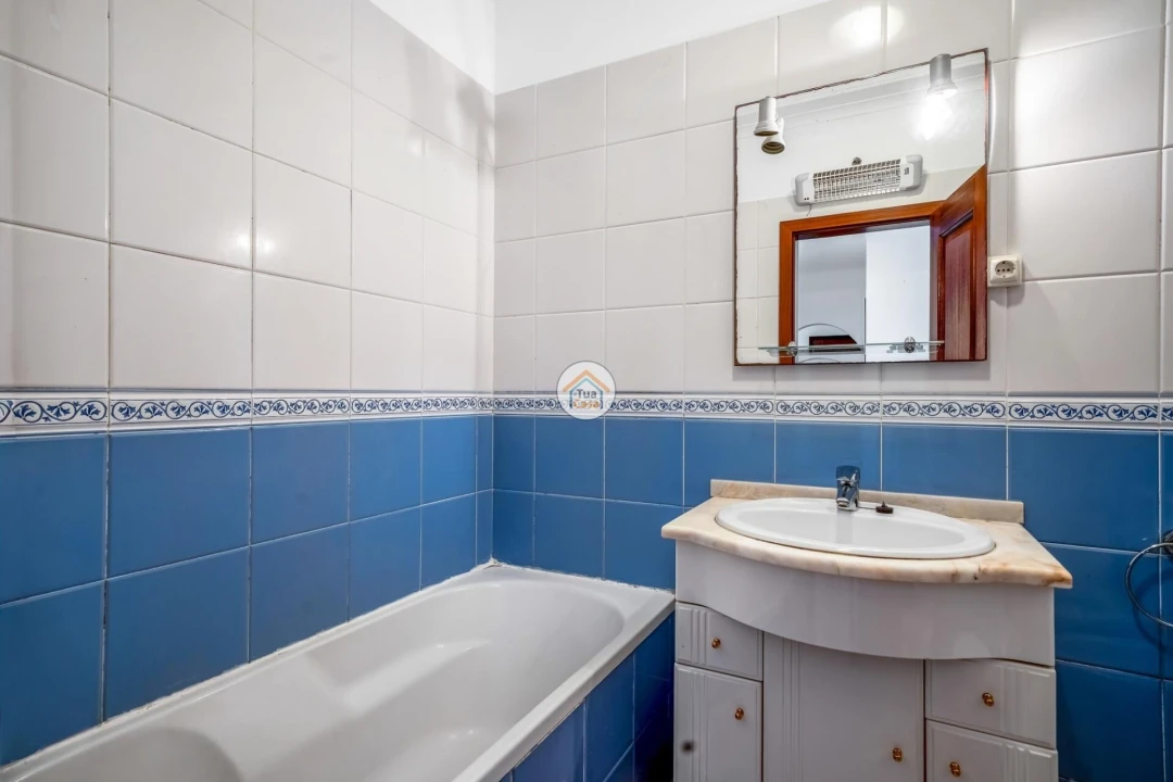 Apartamento T2 para Venda em Olhão Foto 3