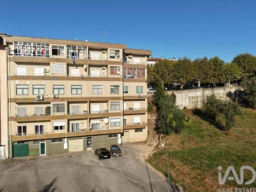 Apartamento T3 para Venda em Santa Comba Dão e Couto do Mosteiro