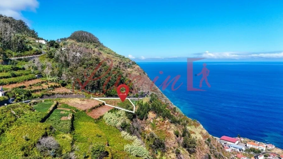 Terreno para Venda em Porto Moniz Foto 5