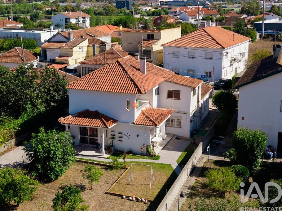 Moradia T5 para Venda em Marrazes e Barosa Foto 2
