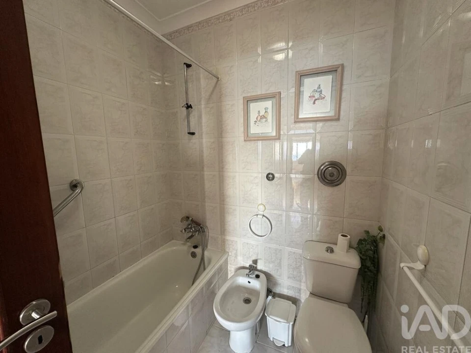 Apartamento T2 para Venda em Nazare Foto 20