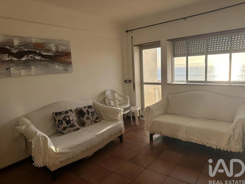 Apartamento T2 para Venda em Nazare Foto 3