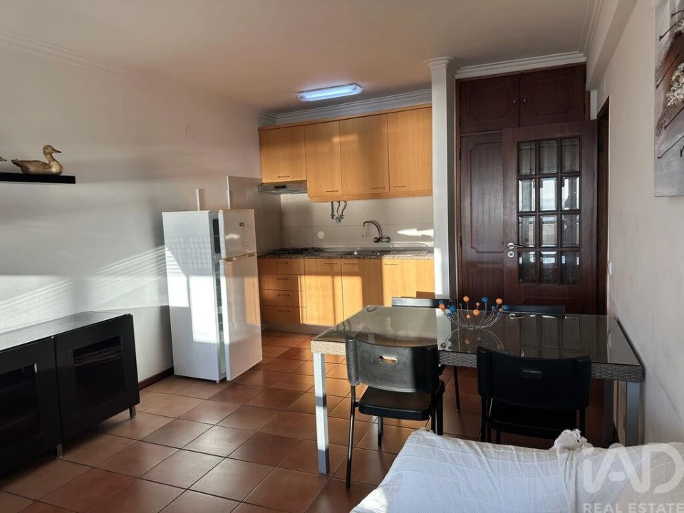 Apartamento T2 para Venda em Nazare Foto 8