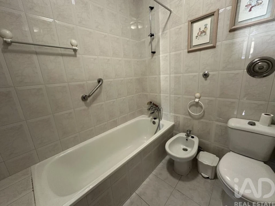 Apartamento T2 para Venda em Nazare Foto 21