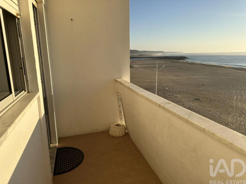 Apartamento T2 para Venda em Nazare Foto 7