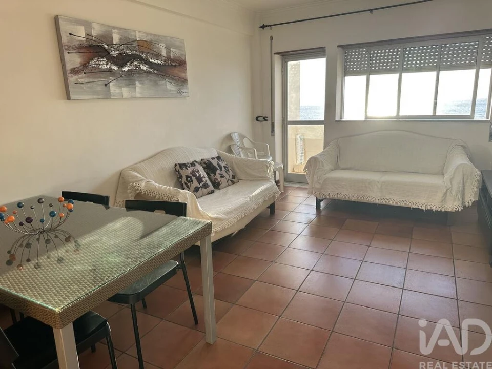 Apartamento T2 para Venda em Nazare Foto 2