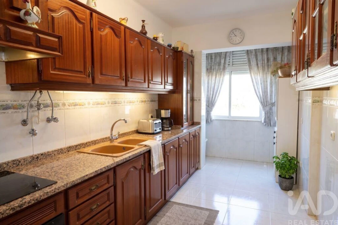 Apartamento para Venda em Algés, Linda-A-Velha e Cruz Quebrada-Dafundo Foto 1