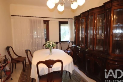 Apartamento para Venda em Algés, Linda-A-Velha e Cruz Quebrada-Dafundo