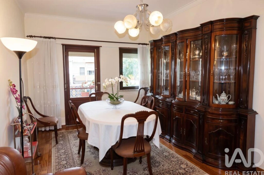 Apartamento para Venda em Algés, Linda-A-Velha e Cruz Quebrada-Dafundo Foto 2