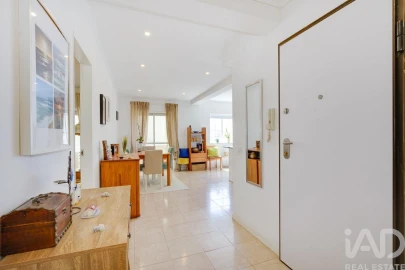 Apartamento T3 para Arrendamento em São Domingos de Rana