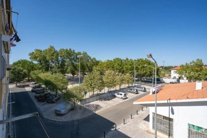 Apartamento T3 para Arrendamento em São Domingos de Rana