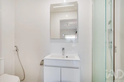 Apartamento T3 para Arrendamento em São Domingos de Rana