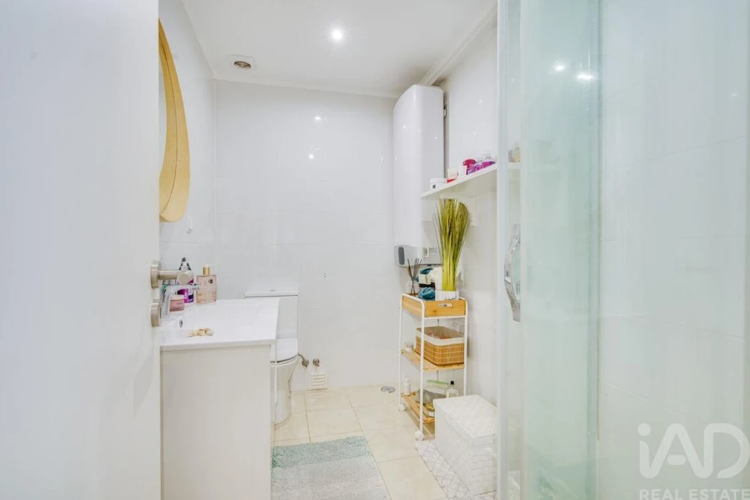 Apartamento T3 para Arrendamento em São Domingos de Rana Foto 14