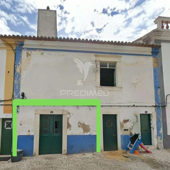Moradia T2 para Venda em Borba (São Bartolomeu) Foto 1