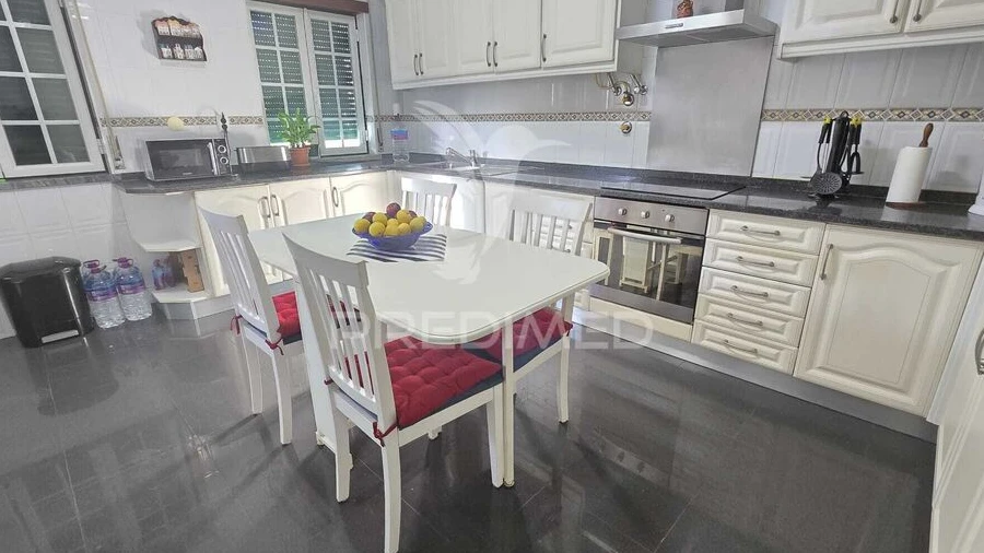 Apartamento T5 para Venda em Beja (Salvador e Santa Maria da Feira)