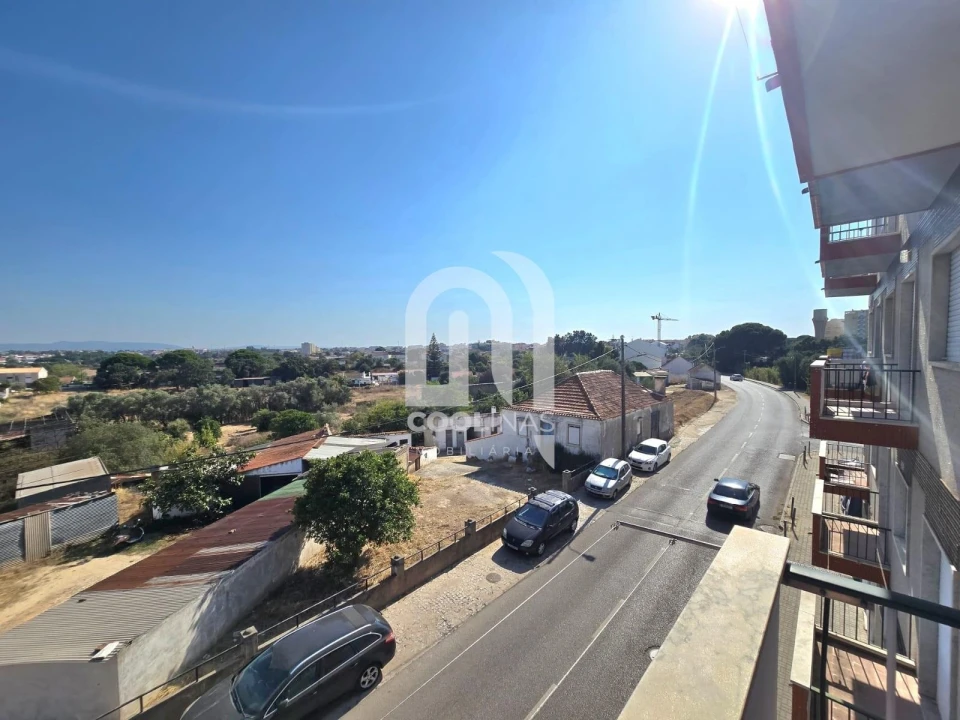 Apartamento T3 para Venda em Seixal, Arrentela e Aldeia de Paio Pires Foto 10