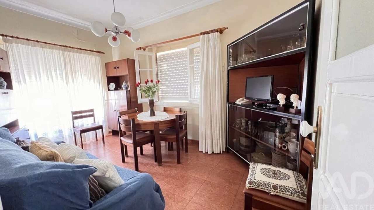 Apartamento T2 para Venda em Almada, Cova da Piedade, Pragal e Cacilhas Foto 4