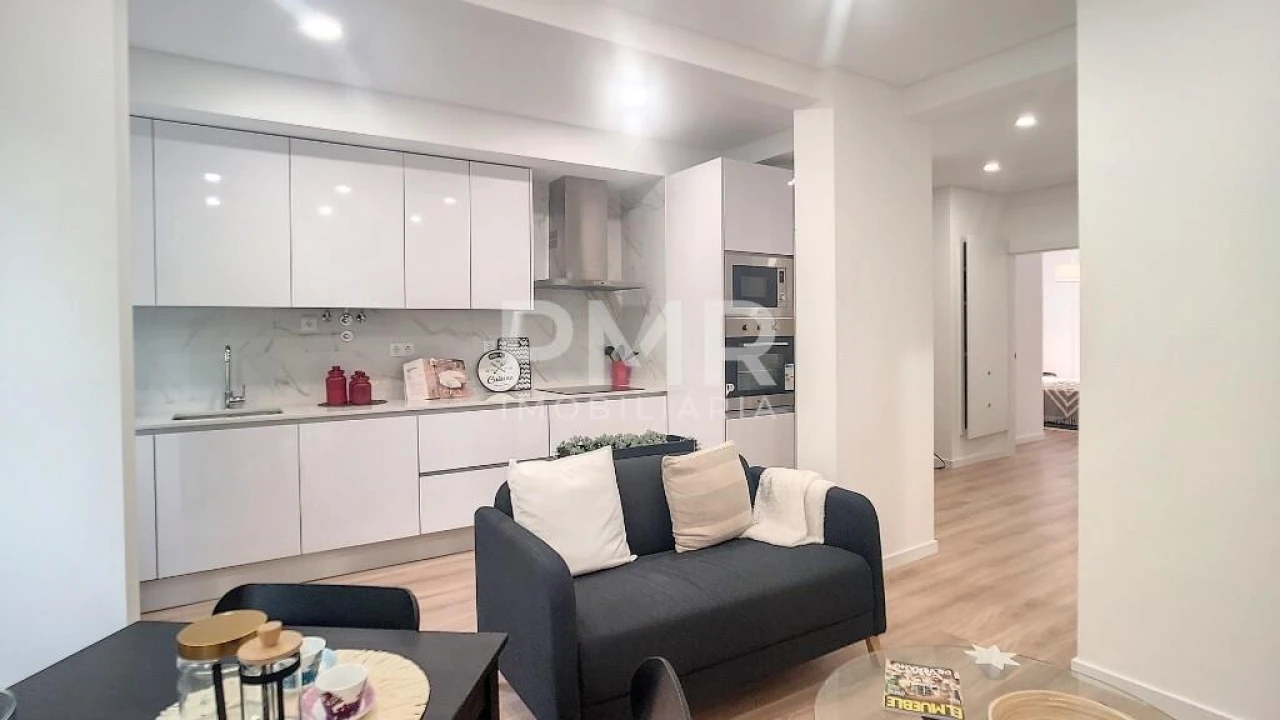 Apartamento T3 para Venda em Benfica Foto 3