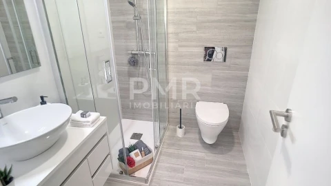 Apartamento T3 para Venda em Benfica