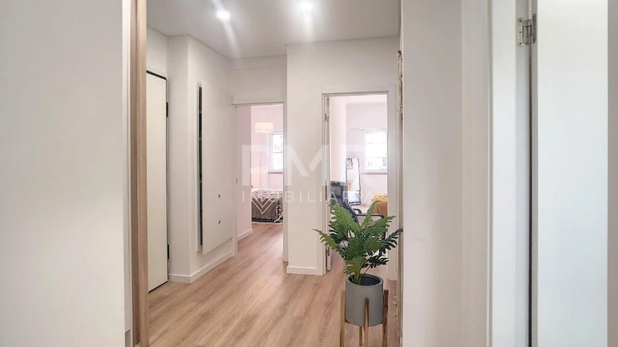 Apartamento T3 para Venda em Benfica Foto 12