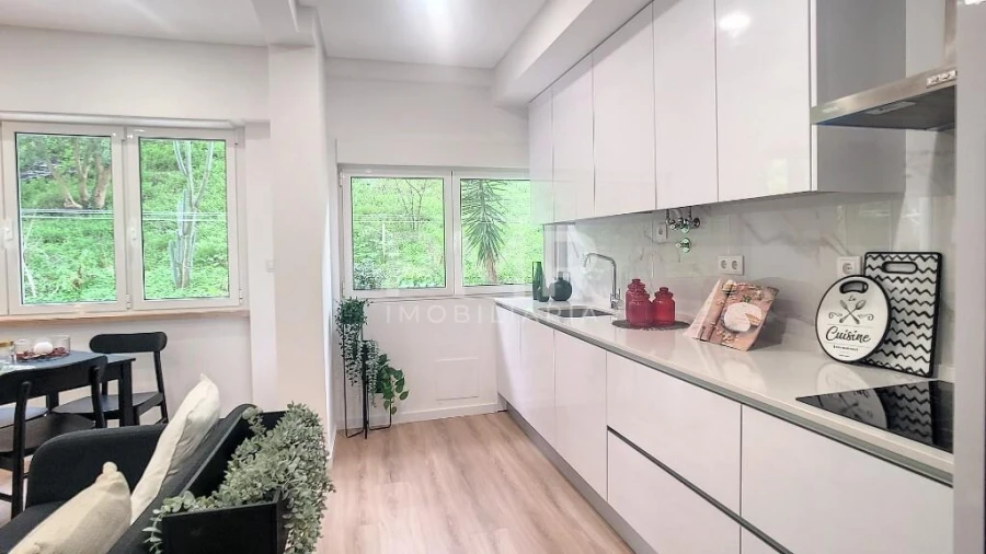 Apartamento T3 para Venda em Benfica Foto 19