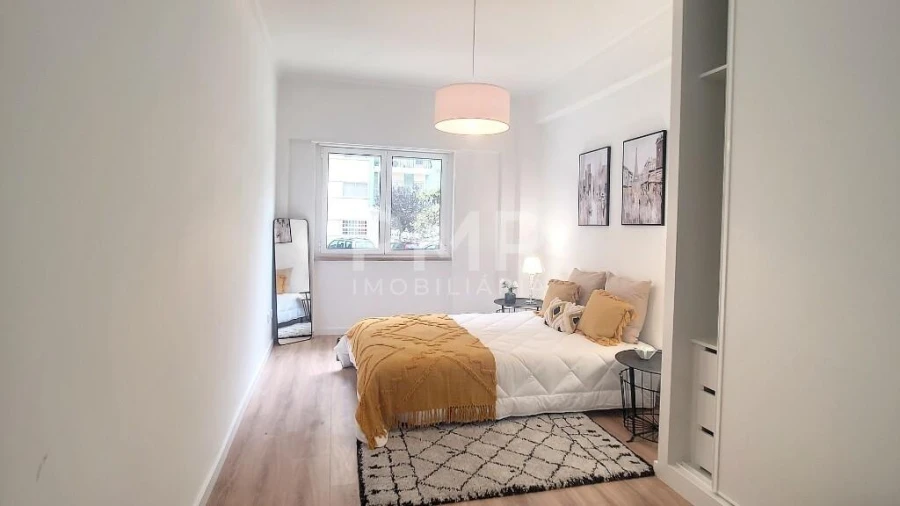 Apartamento T3 para Venda em Benfica Foto 4