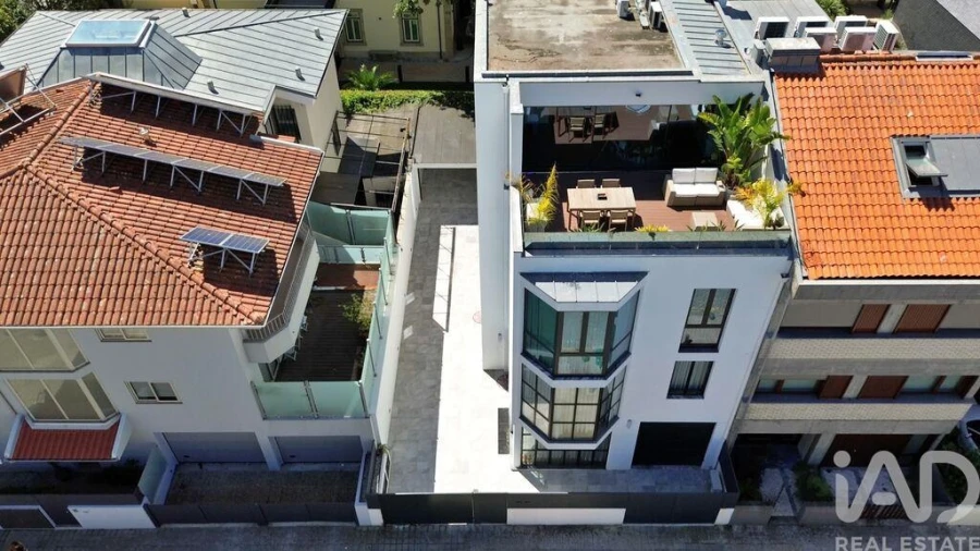 Moradia T9 para Venda em Ramalde Foto 4