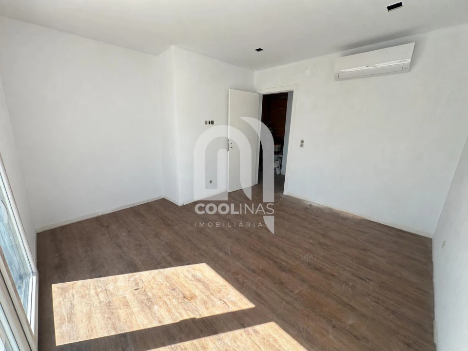 Moradia T4 para Venda em Fernao Ferro Foto 16