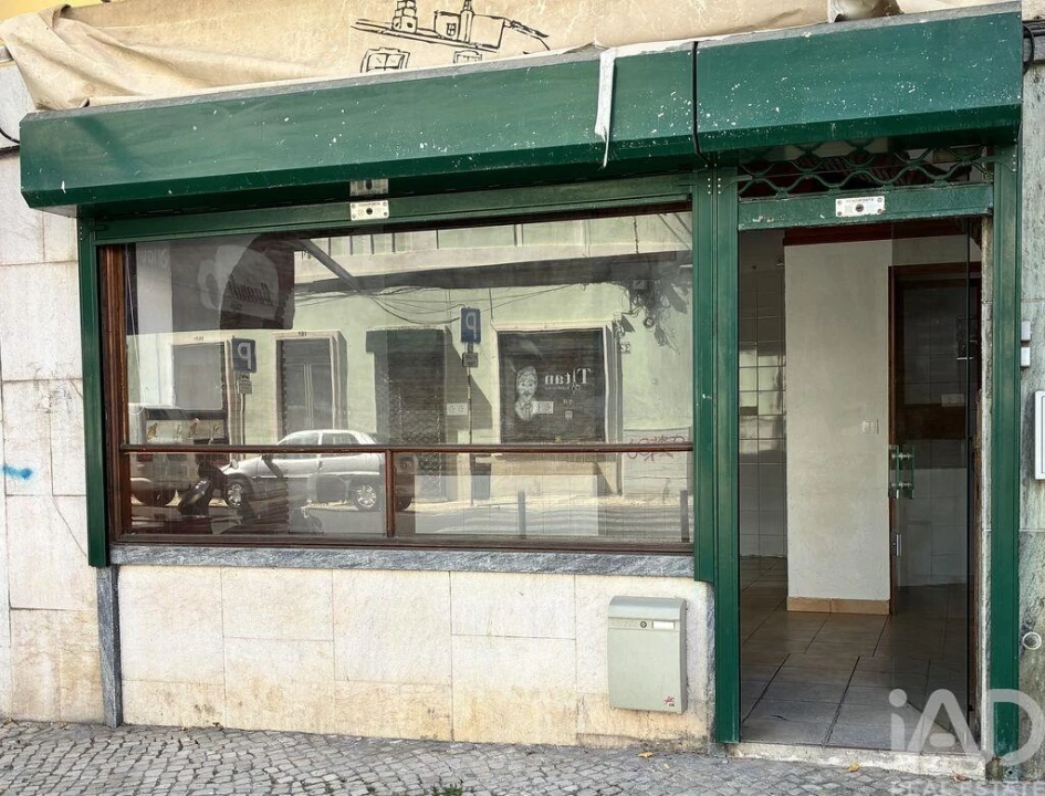 Loja para Arrendamento em Avenidas Novas Foto 1