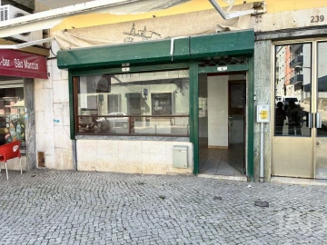 Loja para Arrendamento em Avenidas Novas