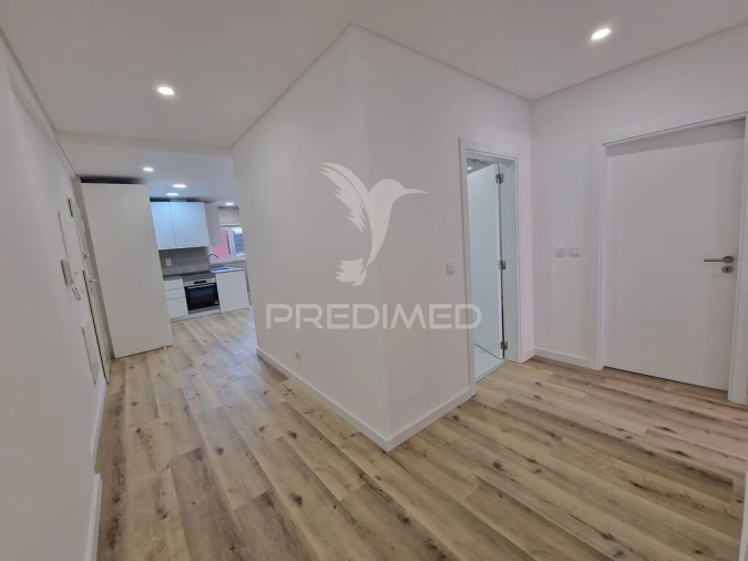Apartamento T3 para Venda em Massamá e Monte Abraão Foto 16