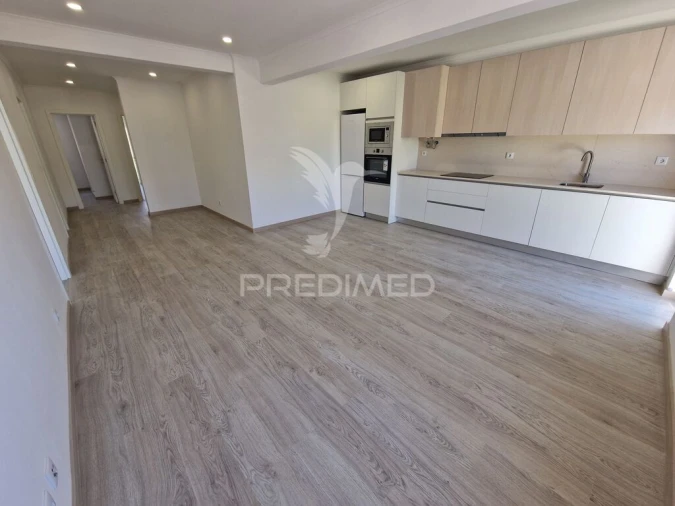 Apartamento T3 para Venda em Massamá e Monte Abraão Foto 7