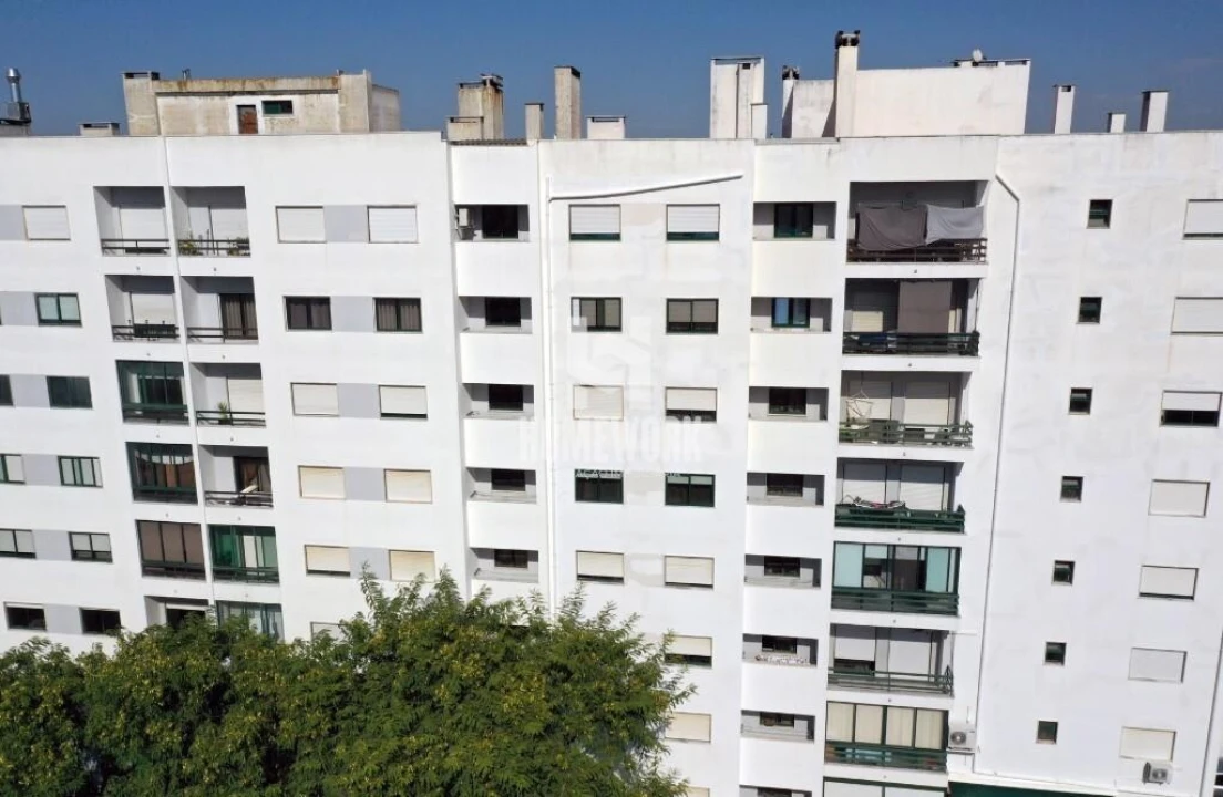 Apartamento T3 para Venda em Barreiro e Lavradio Foto 2