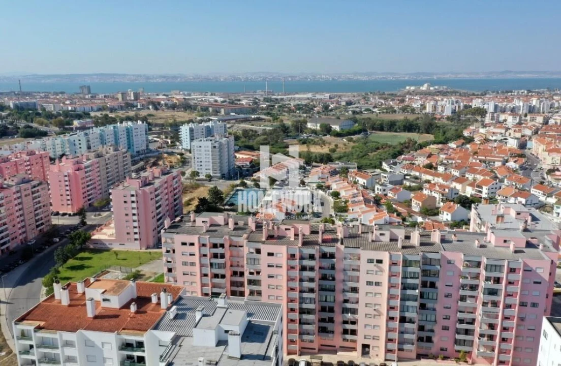 Apartamento T3 para Venda em Barreiro e Lavradio Foto 3