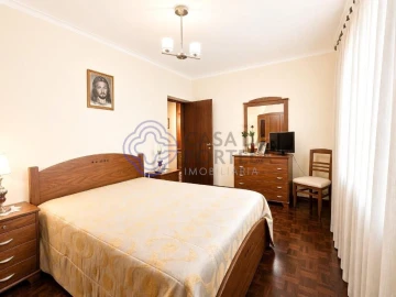 Apartamento T3 para Venda em Gondomar (São Cosme), Valbom e Jovim