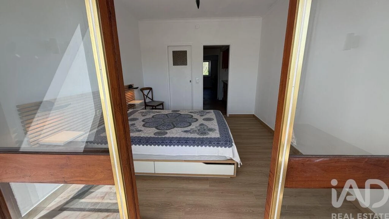 Apartamento T1 para Arrendamento em Carcavelos e Parede Foto 14