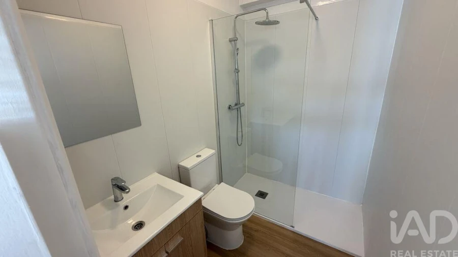 Apartamento T1 para Arrendamento em Carcavelos e Parede Foto 12