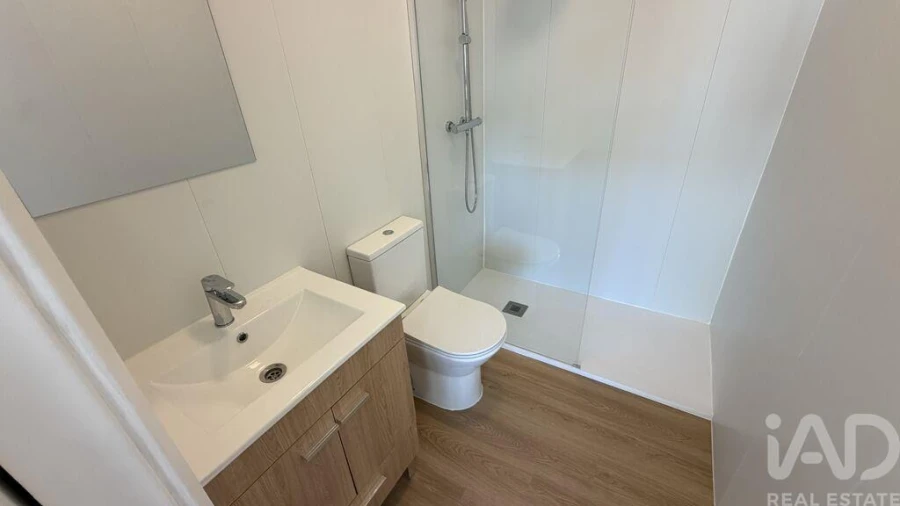 Apartamento T1 para Arrendamento em Carcavelos e Parede Foto 10