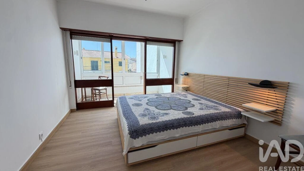 Apartamento T1 para Arrendamento em Carcavelos e Parede Foto 8