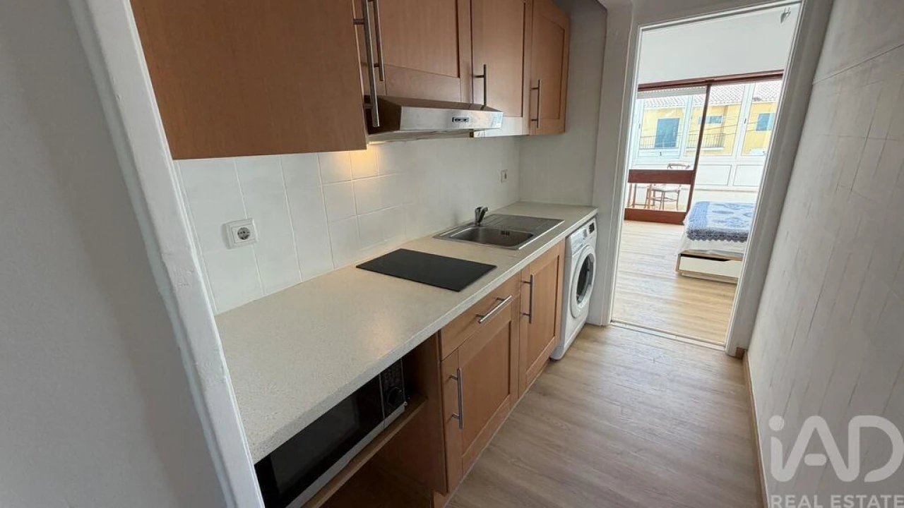 Apartamento T1 para Arrendamento em Carcavelos e Parede Foto 4