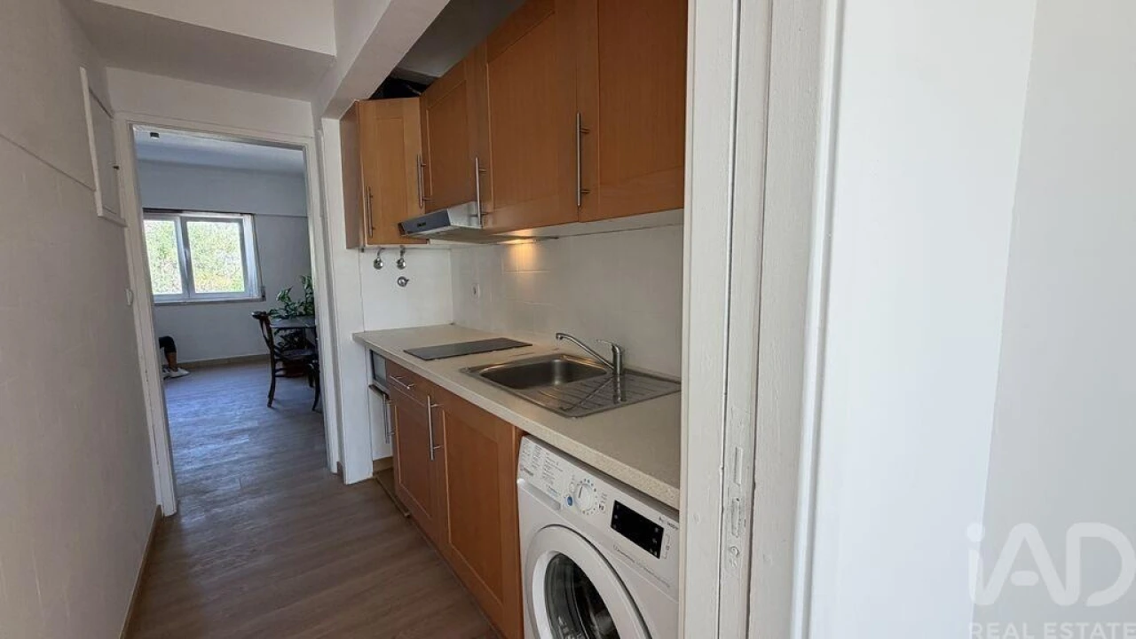 Apartamento T1 para Arrendamento em Carcavelos e Parede Foto 6