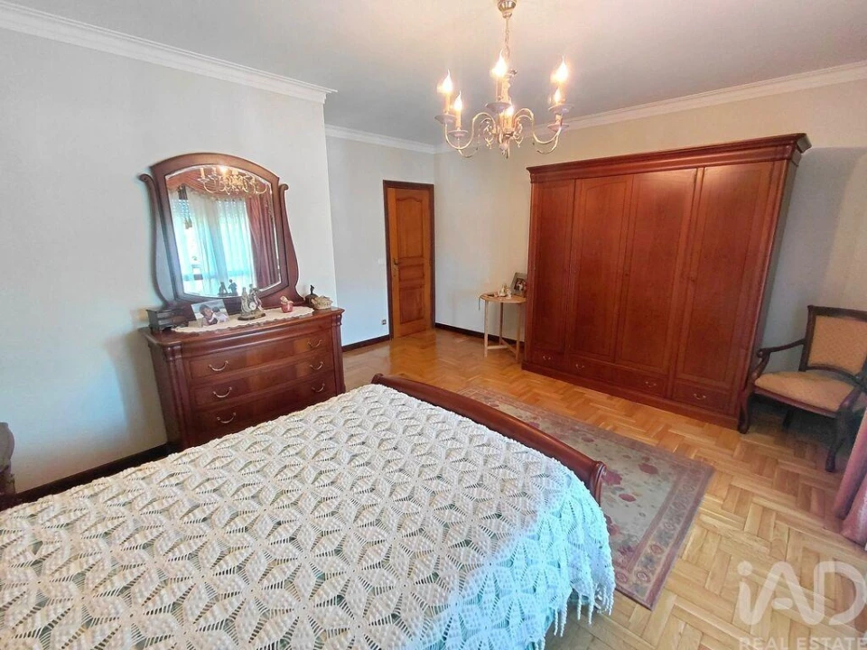 Moradia T5 para Venda em Prado e Remoães Foto 19